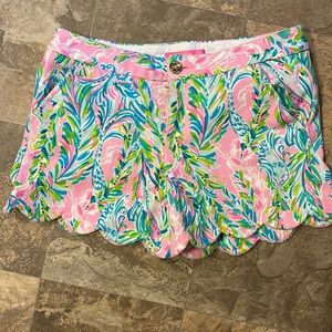 Lilly pulitzer shorts size 4 SOLD